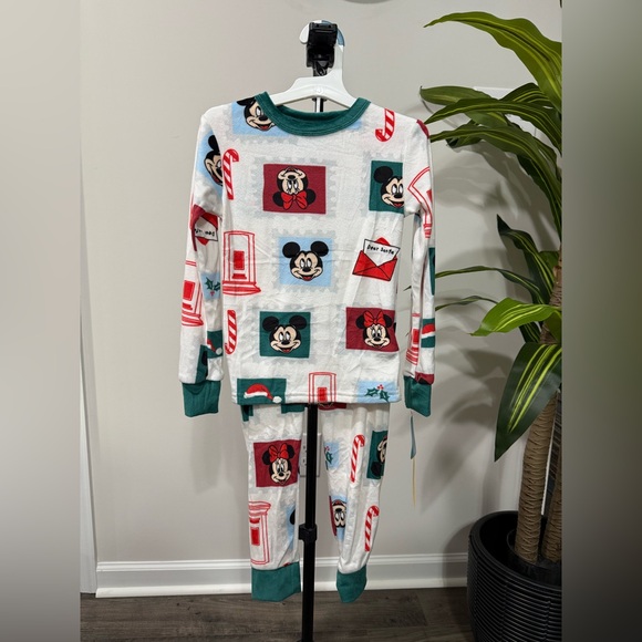 New 2-pc Disney Mickey Mouse Snuggly-Soft Pajama Set size 6 /8/ 10 - Picture 1 of 7